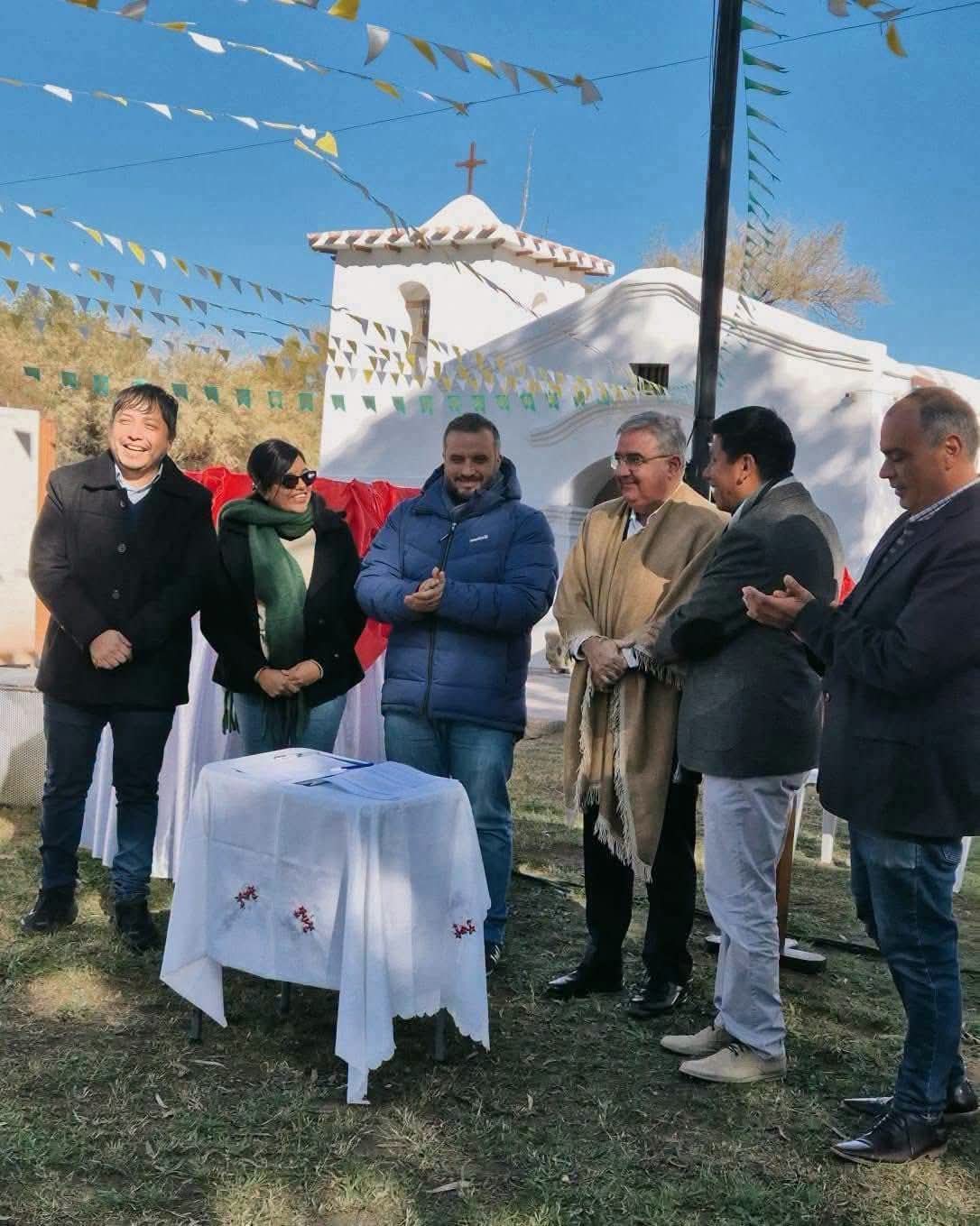 Imagen de AUTORIDADES DEL CONCEJO DELIBERANTE ACOMPAÑARON A LA COMUNIDAD EN LA SOLEMNE FIESTA DE SAN PEDRO