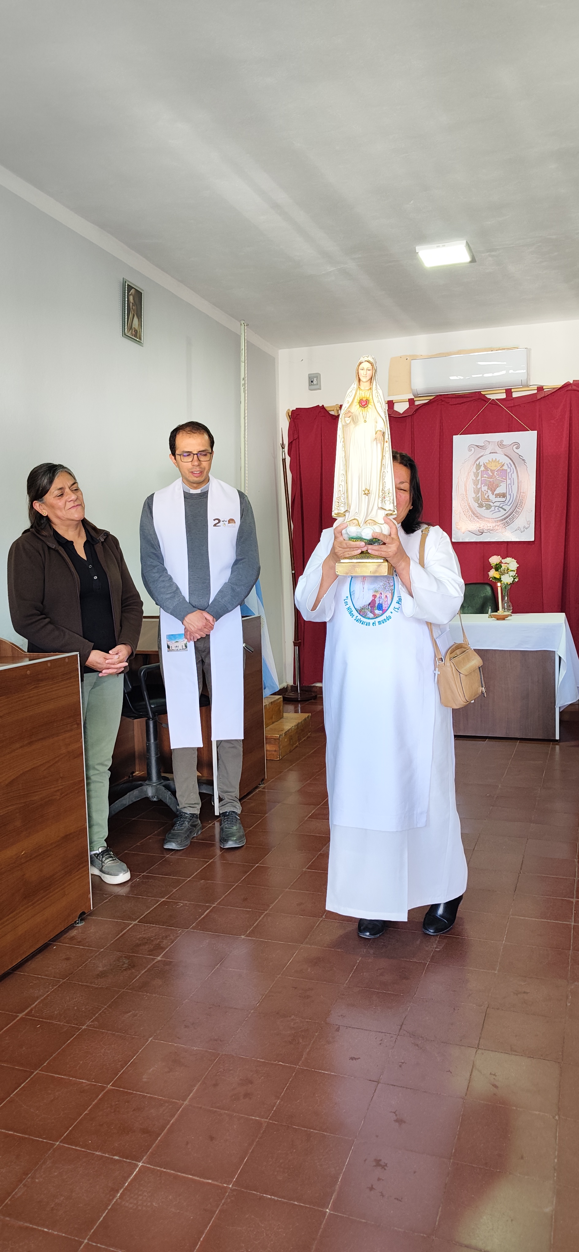 Imagen de El Concejo Deliberante recibió la visita de la sagrada imágen de la Virgen de Fátima